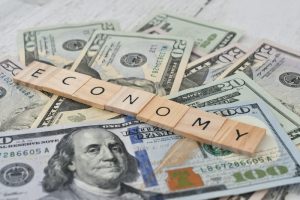 Economic Inequality Facts: Understanding Wealth Gaps, Income Disparities, and Social Impact